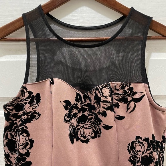 Beautiful Girl’s Large Dress in Rose/Gold, Black with Mesh Neckline - Picture 6 of 6